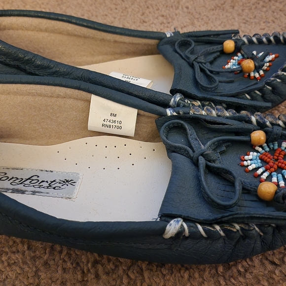 Blue Moccasins with Beadwork and Whipstitching - Picture 2 of 5